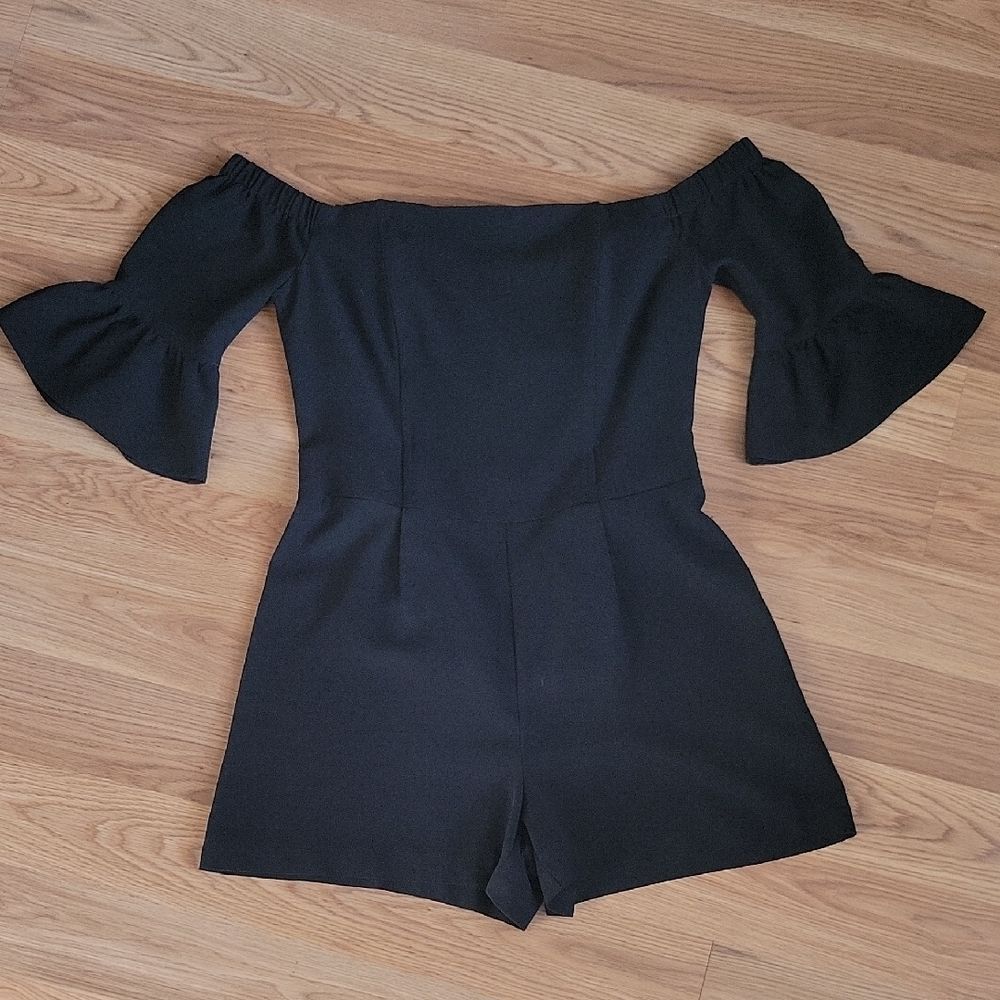 Saks Fifth Avenue Black Off-Shoulder Bell sleeves Playsuit Romper Size M